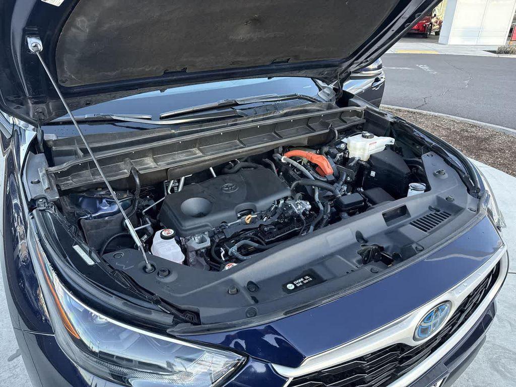 used 2022 Toyota Highlander Hybrid car, priced at $39,823
