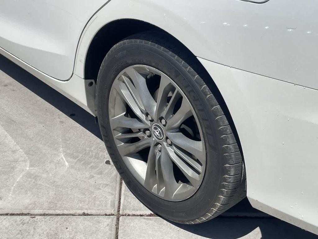 used 2016 Toyota Camry Hybrid car, priced at $18,140