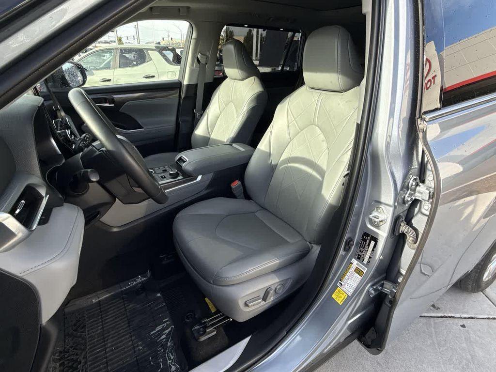 used 2023 Toyota Highlander car, priced at $44,857