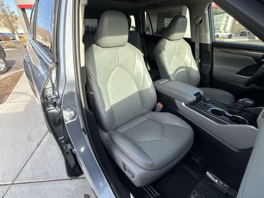 used 2023 Toyota Highlander car, priced at $44,857