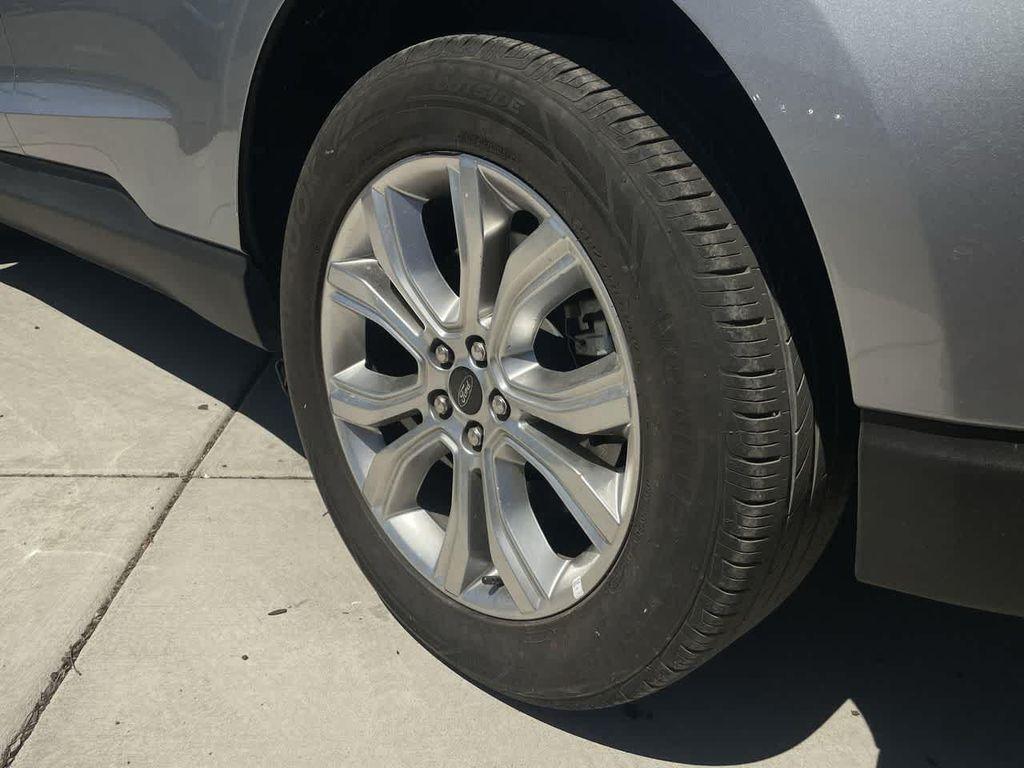 used 2024 Ford Edge car, priced at $27,258