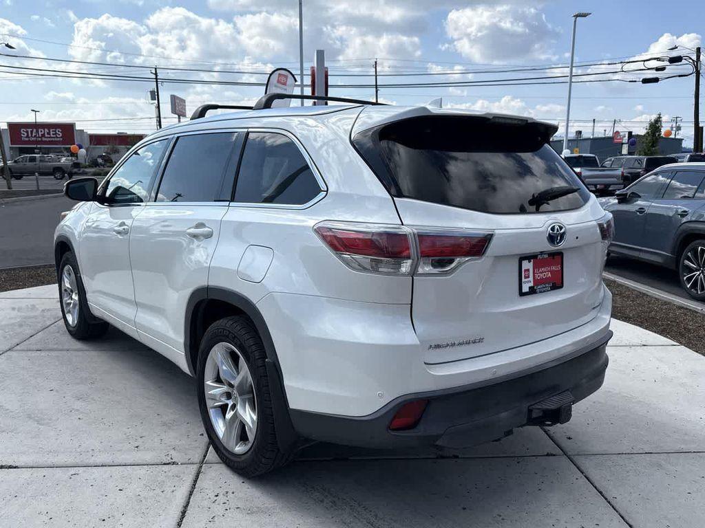 used 2015 Toyota Highlander Hybrid car, priced at $21,102