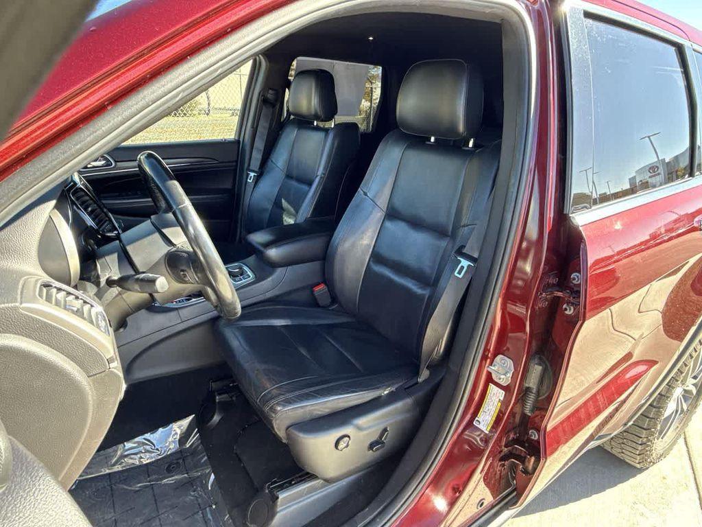 used 2019 Jeep Grand Cherokee car, priced at $13,861
