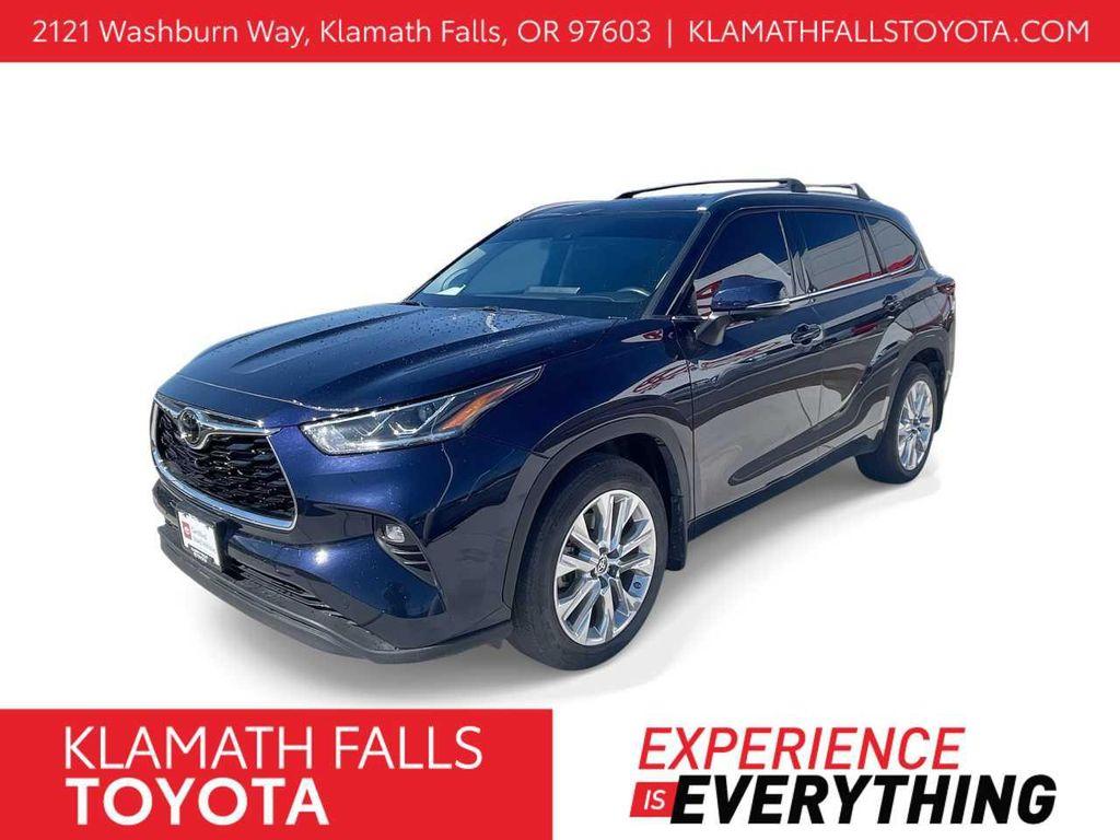 used 2024 Toyota Highlander car, priced at $42,398