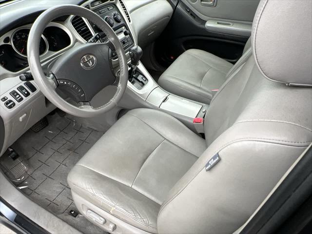 used 2007 Toyota Highlander car, priced at $9,142