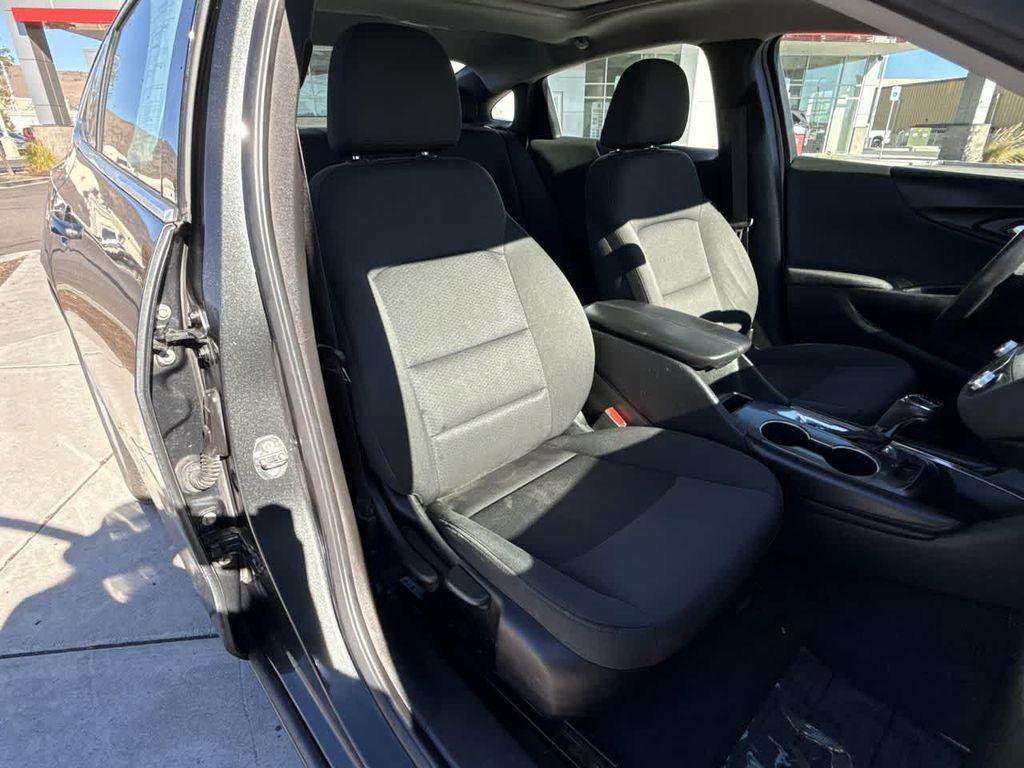 used 2018 Chevrolet Malibu car, priced at $13,058