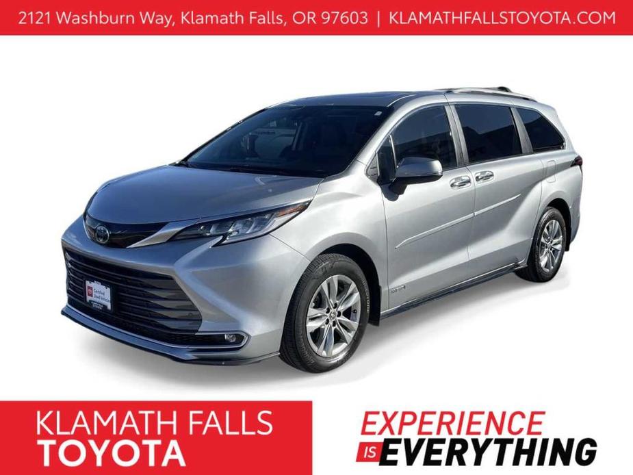 used 2021 Toyota Sienna car, priced at $47,977