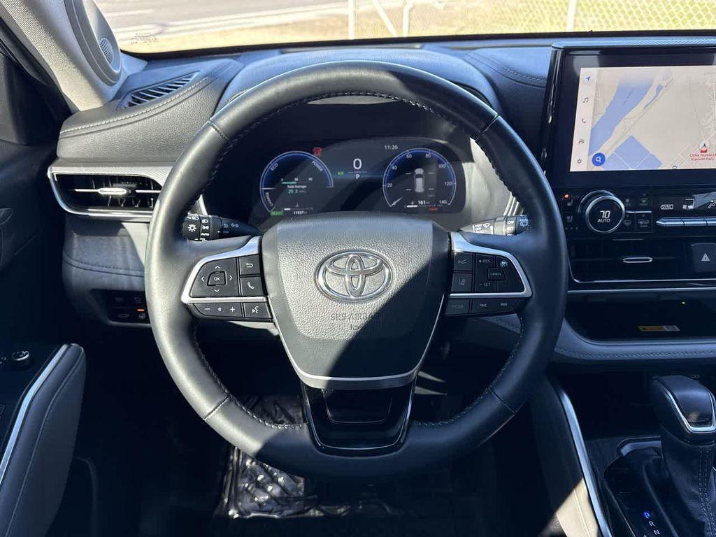 used 2024 Toyota Highlander Hybrid car, priced at $54,558