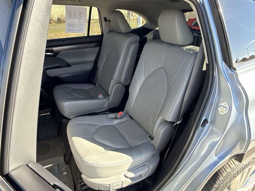 used 2024 Toyota Highlander Hybrid car, priced at $54,558