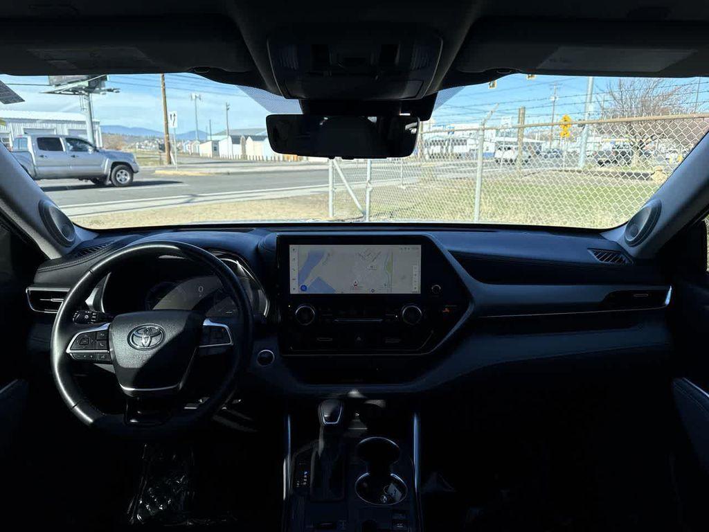 used 2024 Toyota Highlander Hybrid car, priced at $54,558