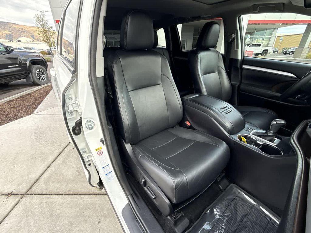 used 2017 Toyota Highlander car, priced at $14,005