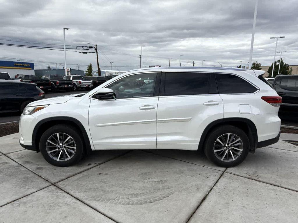used 2017 Toyota Highlander car, priced at $14,005