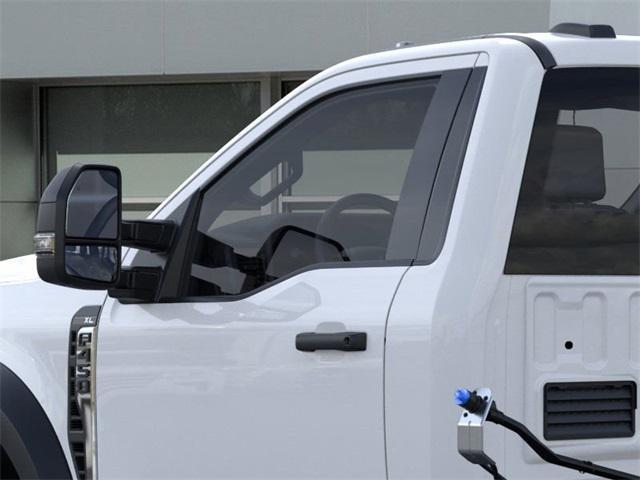 new 2025 Ford F-450 car, priced at $72,395