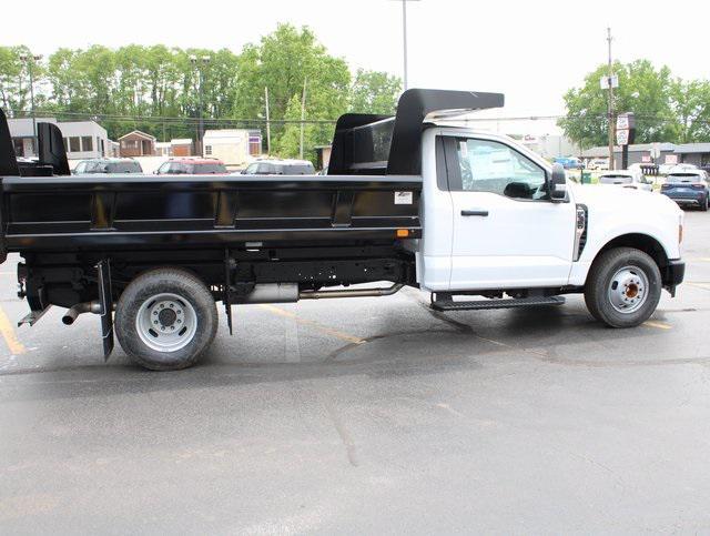 new 2025 Ford F-350 car, priced at $66,154