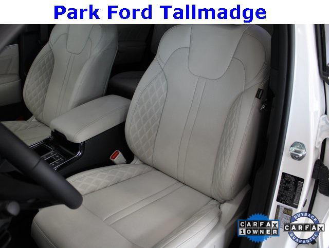 used 2025 Kia Sorento Hybrid car, priced at $37,988