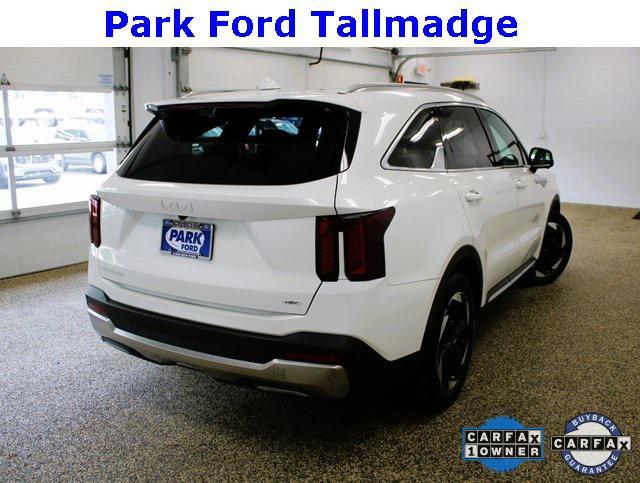 used 2025 Kia Sorento Hybrid car, priced at $37,988