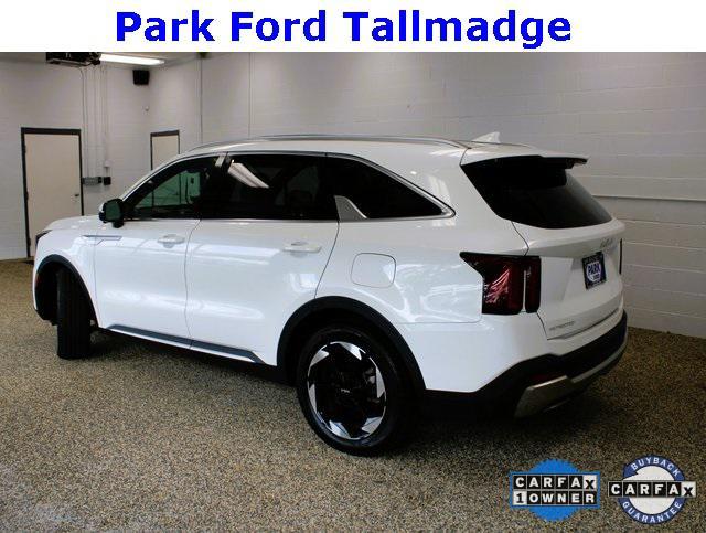 used 2025 Kia Sorento Hybrid car, priced at $37,988