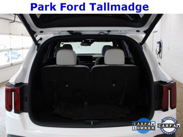 used 2025 Kia Sorento Hybrid car, priced at $37,988
