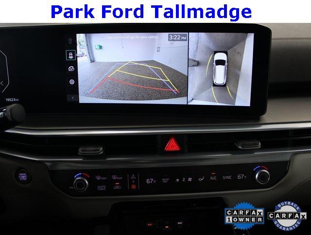 used 2025 Kia Sorento Hybrid car, priced at $37,988