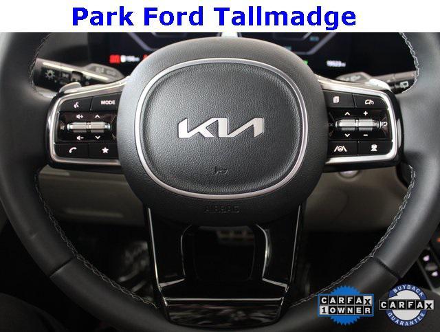 used 2025 Kia Sorento Hybrid car, priced at $37,988