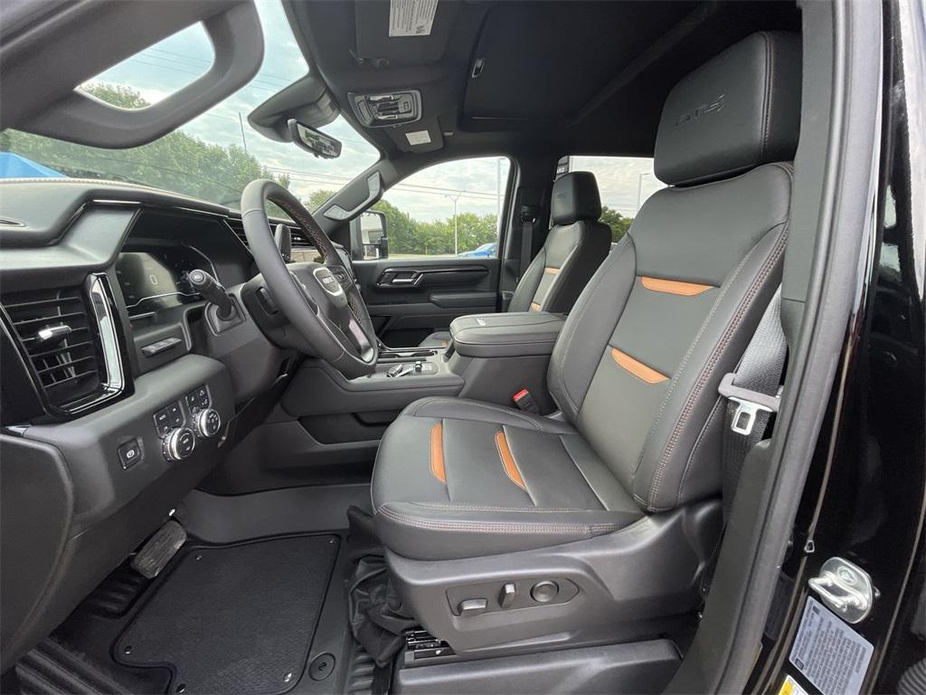 new 2025 GMC Sierra 2500 car, priced at $78,134