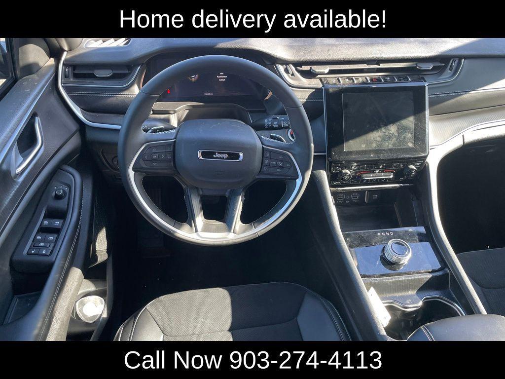 used 2025 Jeep Grand Cherokee car, priced at $39,000