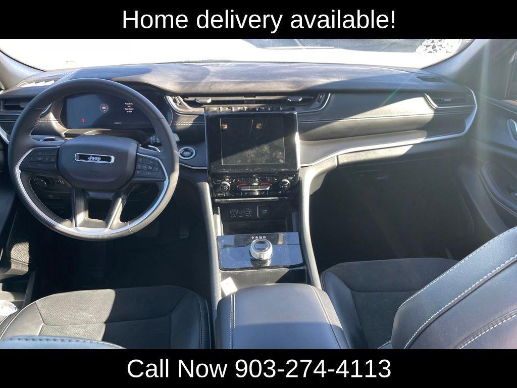 used 2025 Jeep Grand Cherokee car, priced at $39,000