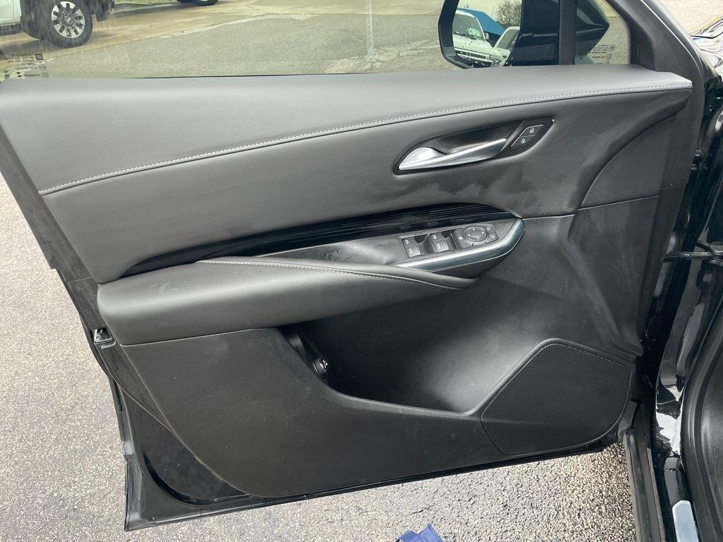 used 2024 Cadillac XT4 car, priced at $31,176