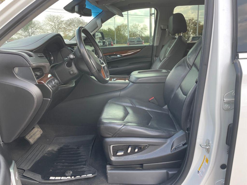 used 2019 Cadillac Escalade ESV car, priced at $34,407