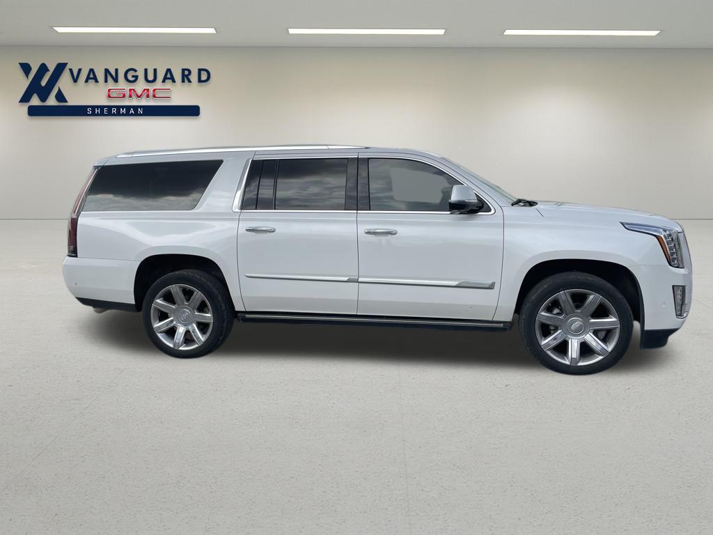 used 2019 Cadillac Escalade ESV car, priced at $34,407