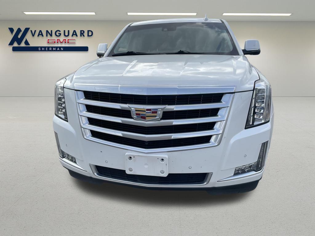used 2019 Cadillac Escalade ESV car, priced at $34,407