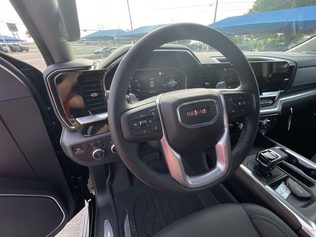 new 2025 GMC Sierra 1500 car, priced at $56,252