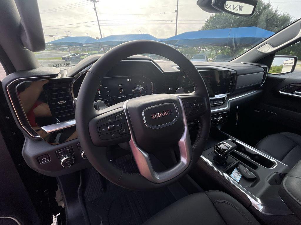 new 2025 GMC Sierra 1500 car, priced at $56,252