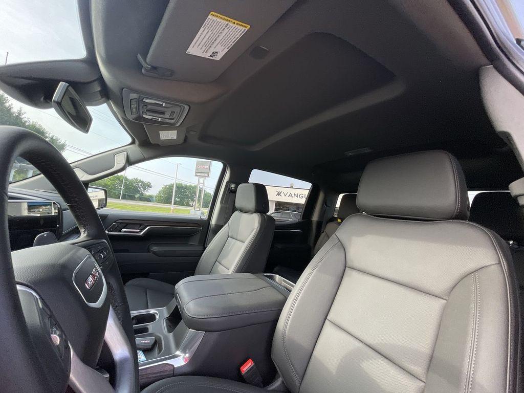 new 2025 GMC Sierra 1500 car, priced at $56,252