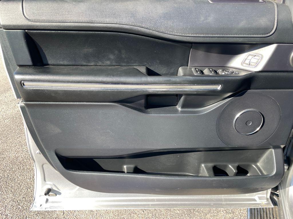 used 2021 Ford Expedition car, priced at $22,888