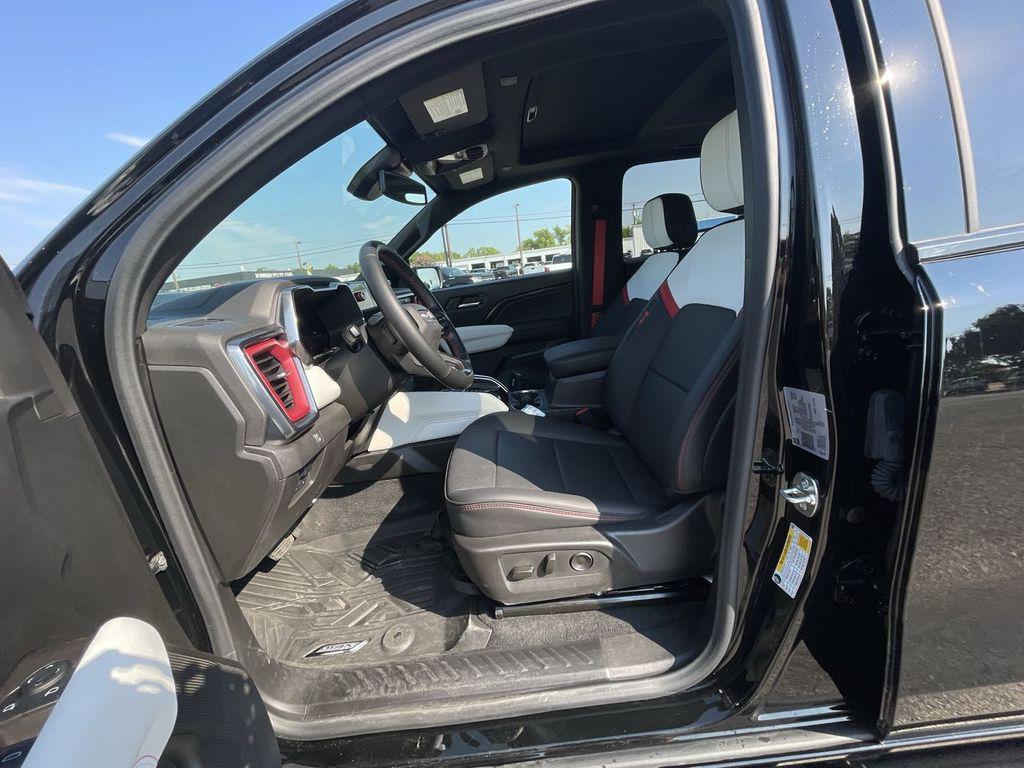 new 2025 GMC Canyon car, priced at $49,265