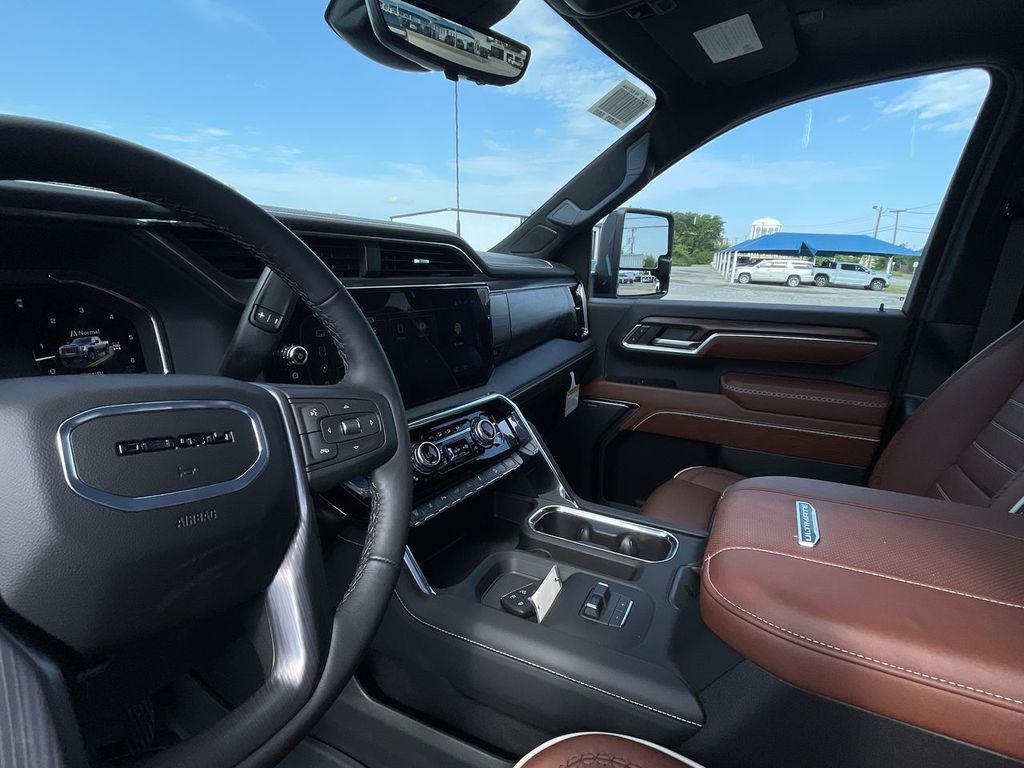 new 2025 GMC Sierra 2500 car, priced at $86,464