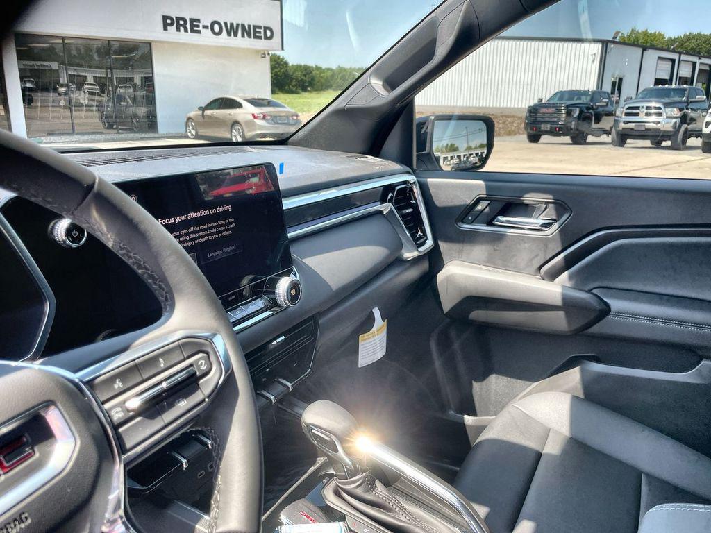 new 2025 GMC Canyon car, priced at $38,161