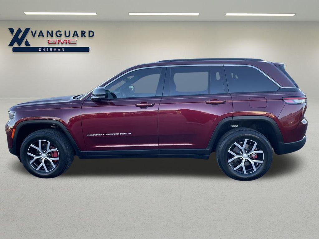used 2025 Jeep Grand Cherokee car, priced at $35,797