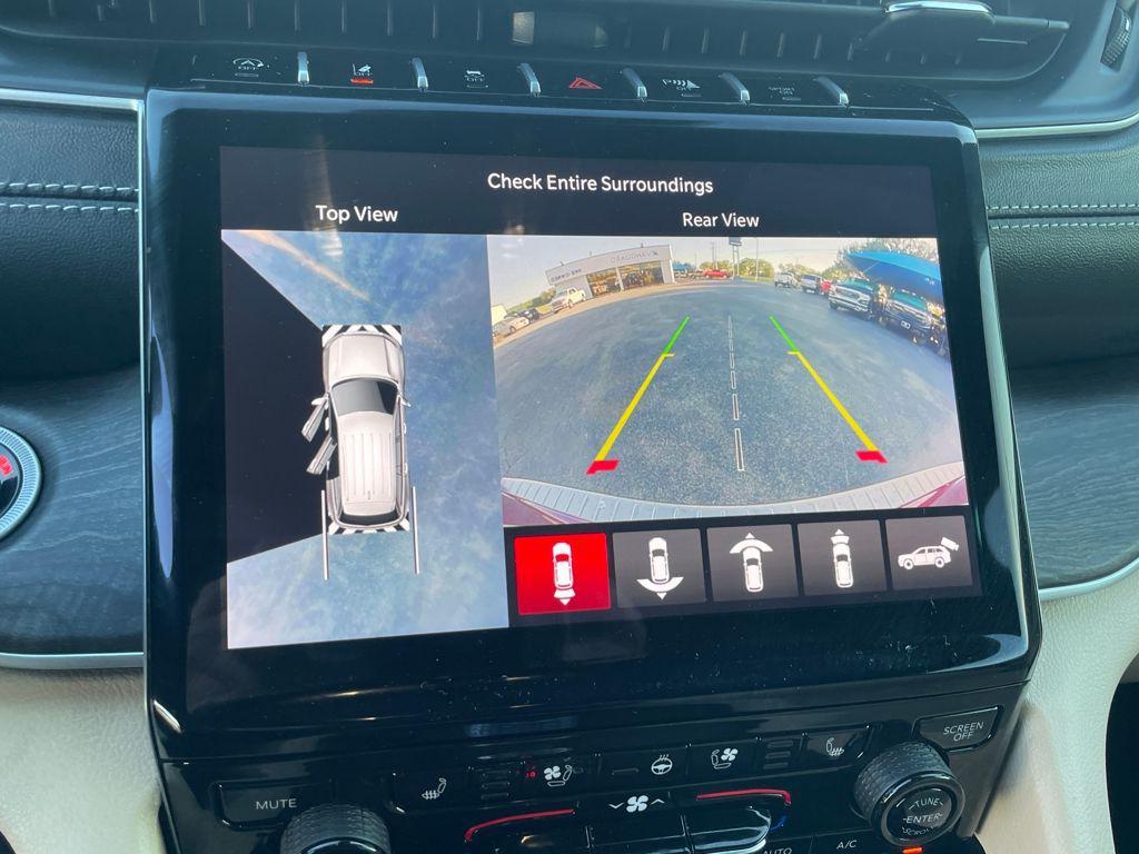 used 2025 Jeep Grand Cherokee car, priced at $35,797