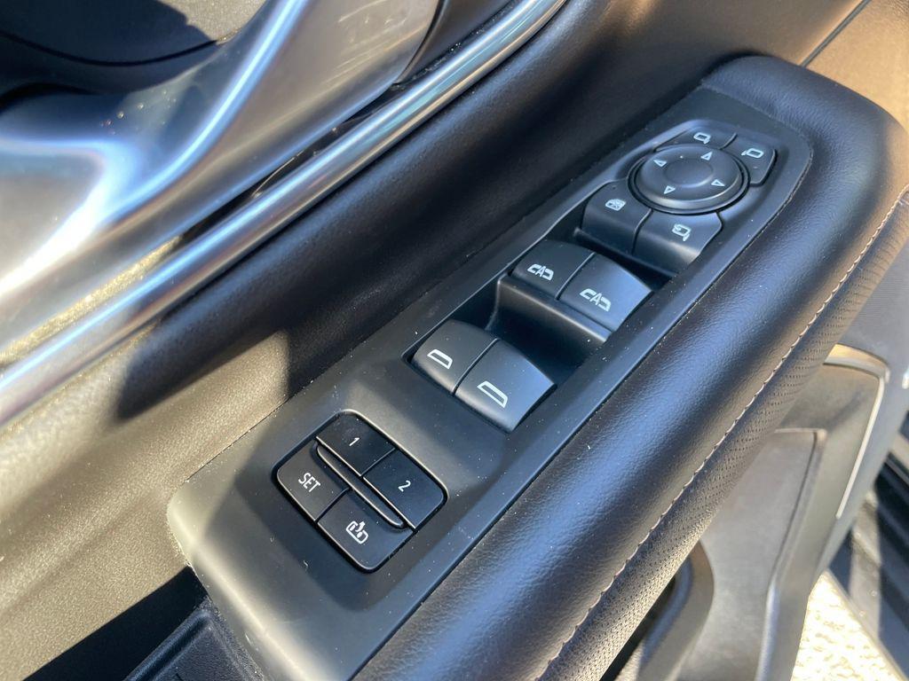 used 2021 GMC Yukon car, priced at $43,499