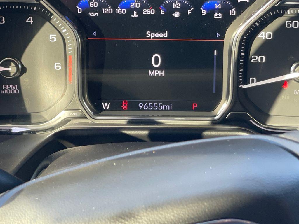 used 2021 GMC Yukon car, priced at $43,499