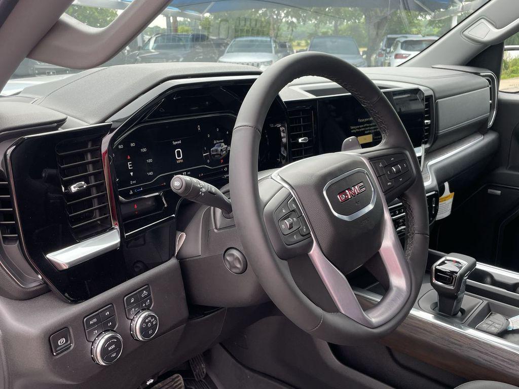 new 2025 GMC Sierra 1500 car, priced at $55,806