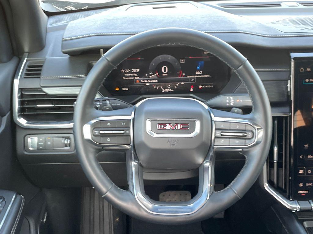 used 2025 GMC Acadia car, priced at $32,885