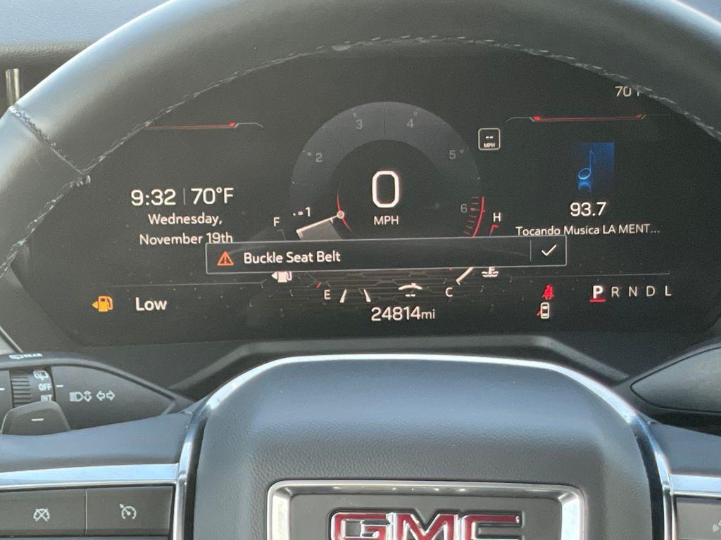 used 2025 GMC Acadia car, priced at $32,885