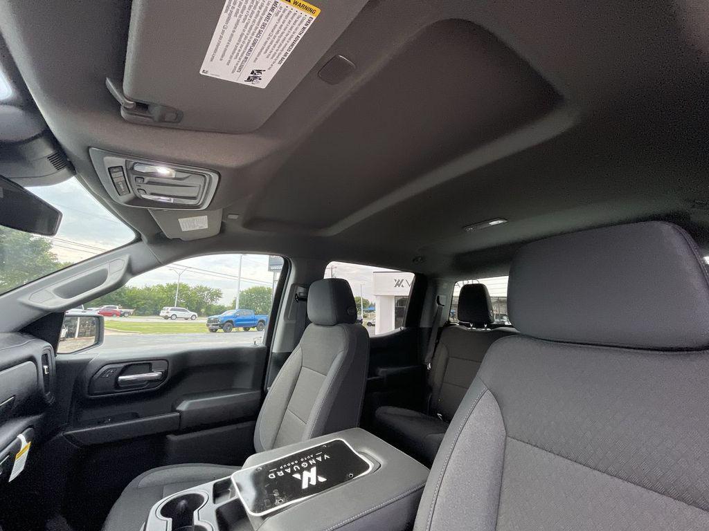 new 2026 GMC Sierra 1500 car, priced at $44,582