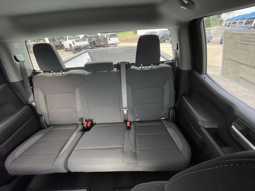 new 2026 GMC Sierra 1500 car, priced at $44,582