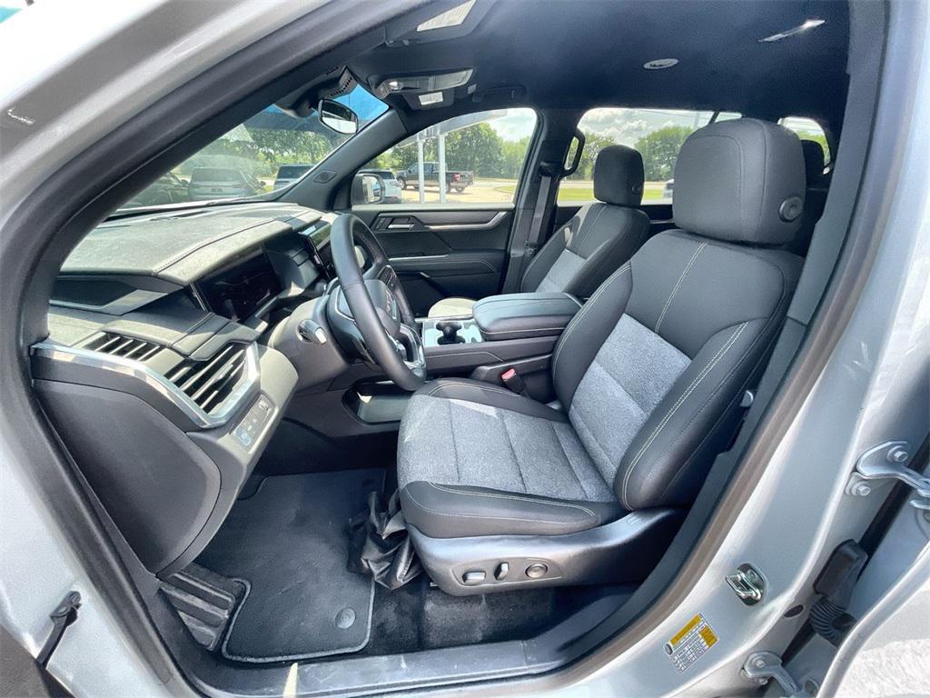new 2025 GMC Acadia car, priced at $41,180