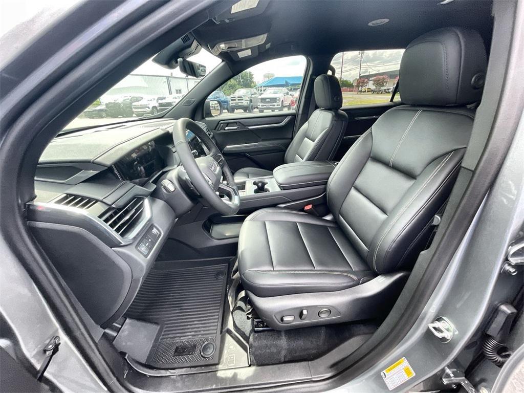 new 2026 GMC Acadia car, priced at $47,112