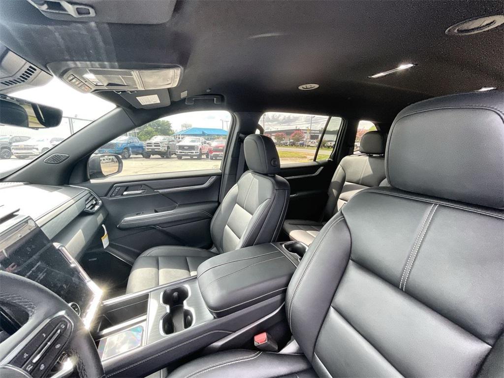 new 2026 GMC Acadia car, priced at $47,112
